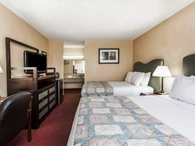 Ramada By Wyndham Near I-4 Hotel